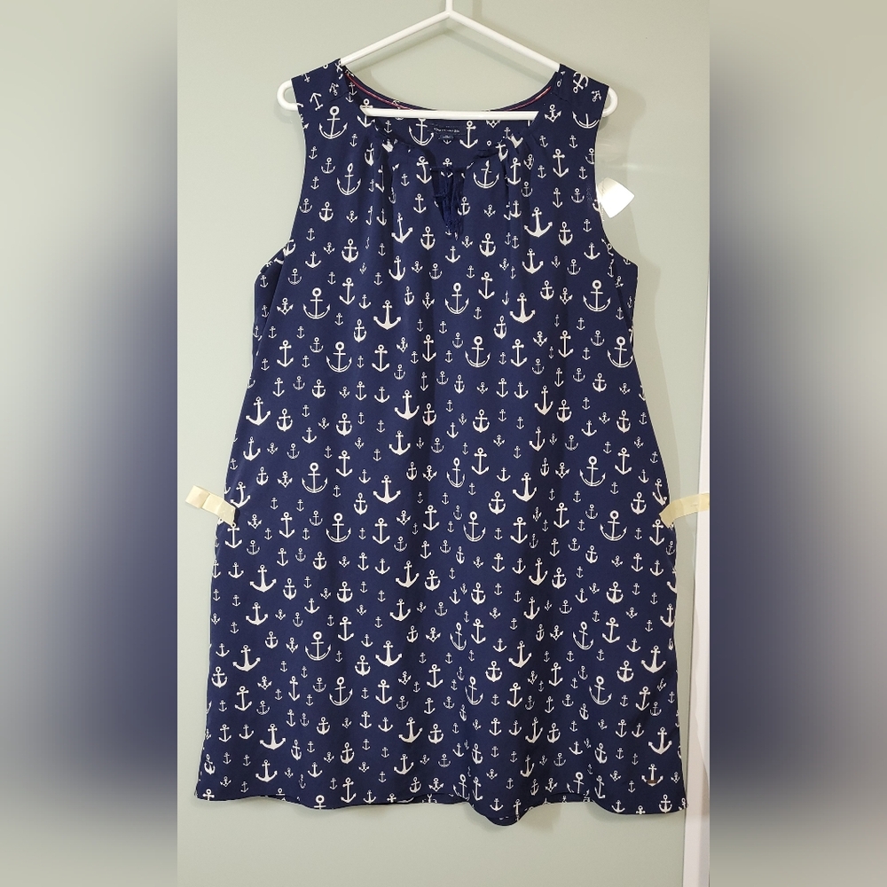 Tommy Hilfiger Sleeveless Dress with Anchor Motif